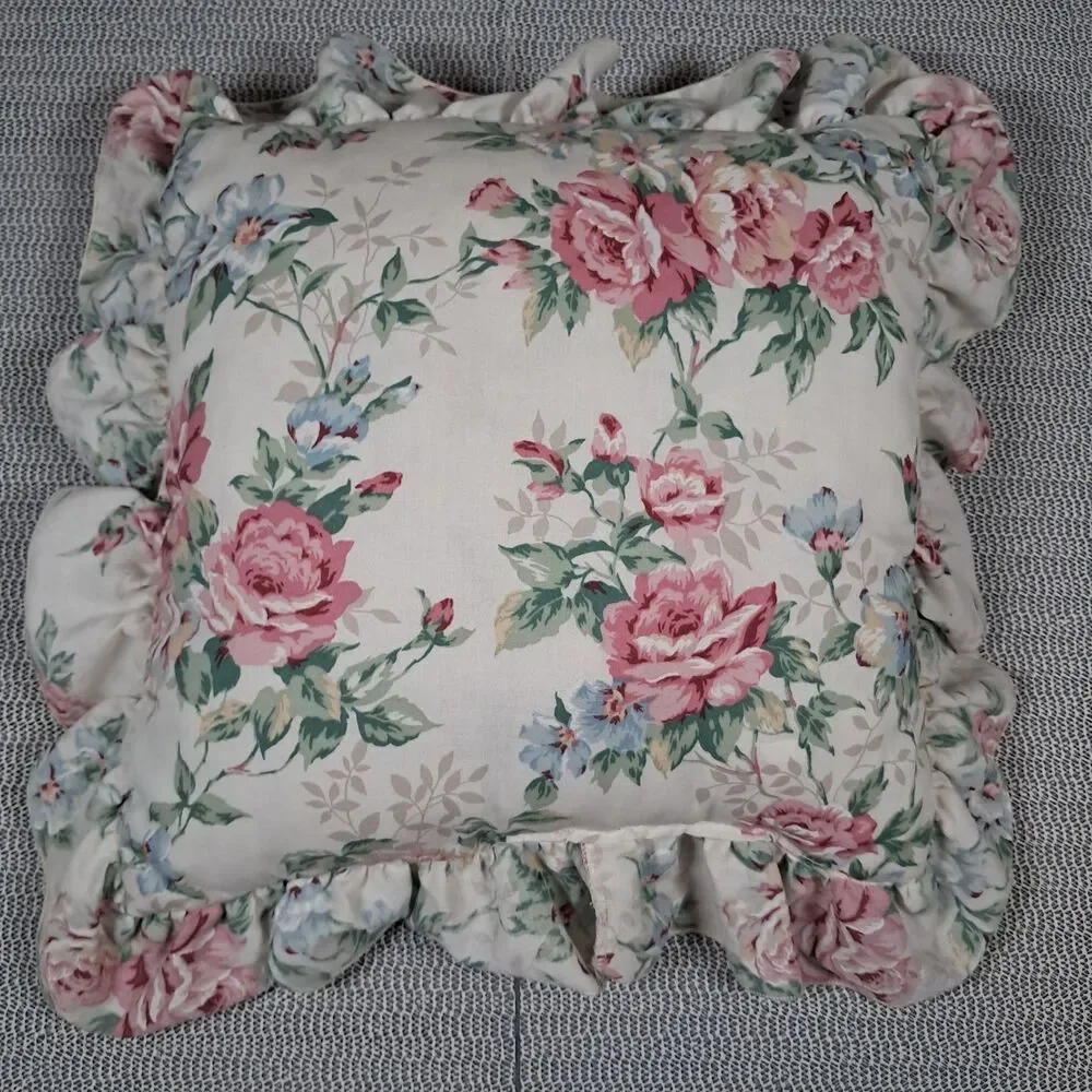 Vtg Romantic Rose Floral Pillow Lace Accent Cottage Granny Core